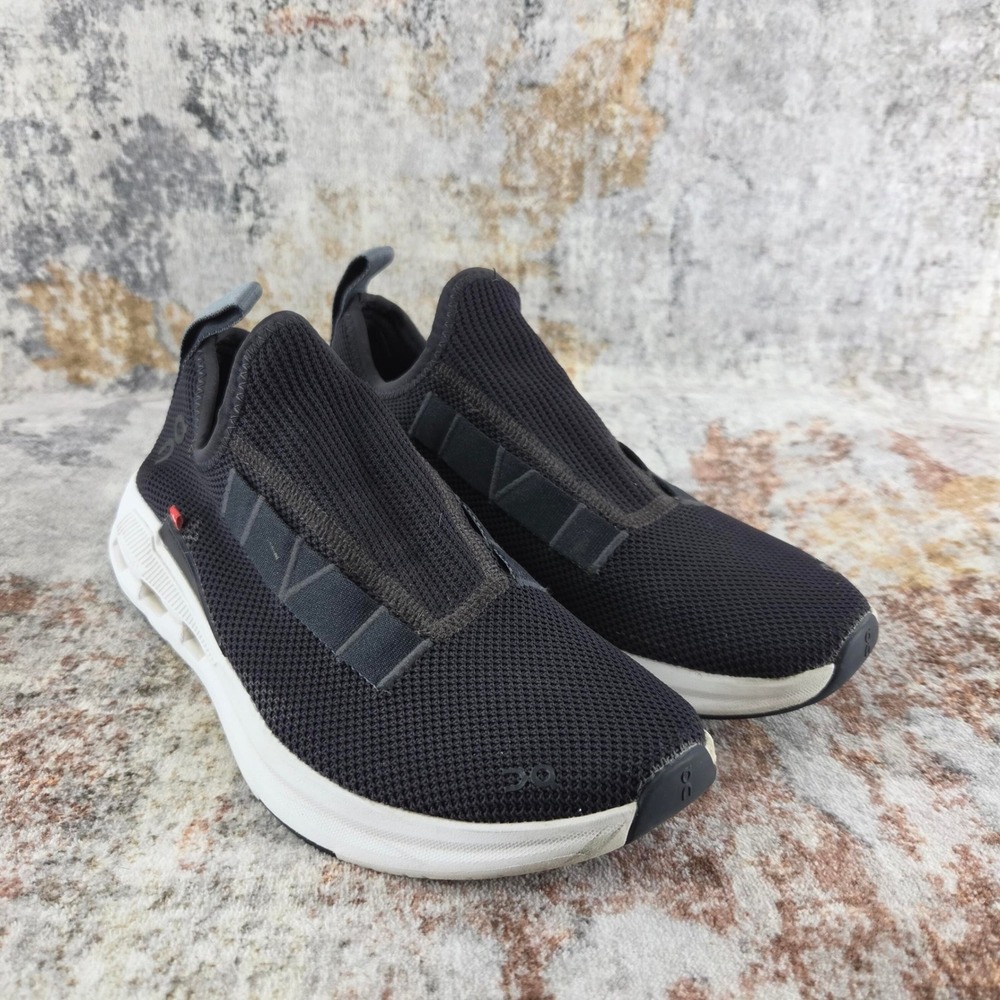 On Running Cloudeasy Running Shoes Mens 7 Black White Slip On Sneakers Comfort